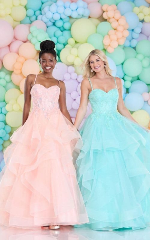 Tiffanys Evangelina dress in coral and aqua.